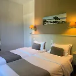 Des Pins Hotell 3*
