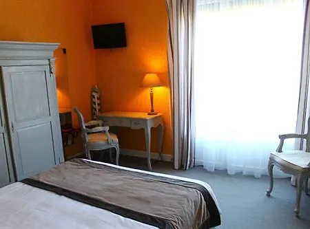 Hotel Des Pins 3*