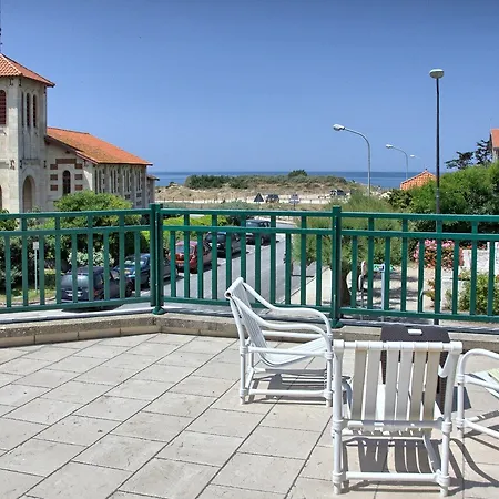 Hotel Des Pins