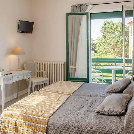 Hotel Des Pins